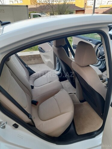 Hyundai Accent 2018, 46,000 km - 1.6 л - Bakı
