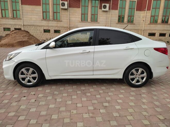 Hyundai Accent 2012, 121,900 km - 1.6 l - Şirvan