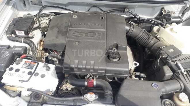 Mitsubishi Pajero io 2001, 210,000 km - 2.0 л - Bakı