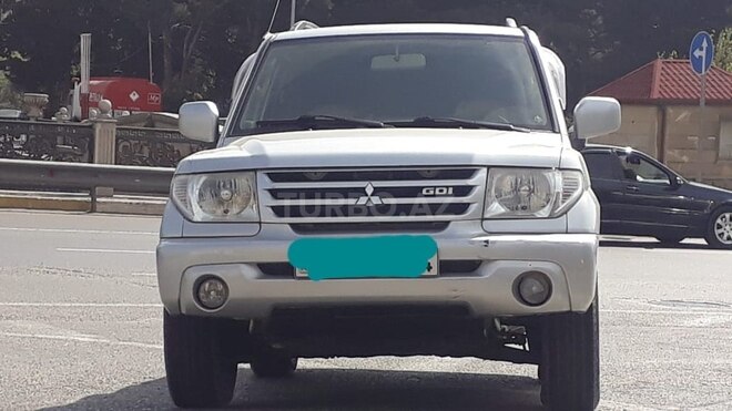 Mitsubishi Pajero io 2001, 210,000 km - 2.0 л - Bakı