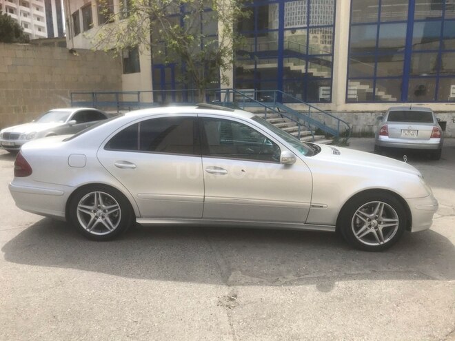 Mercedes E 220 2003, 360,000 km - 2.2 l - Bakı