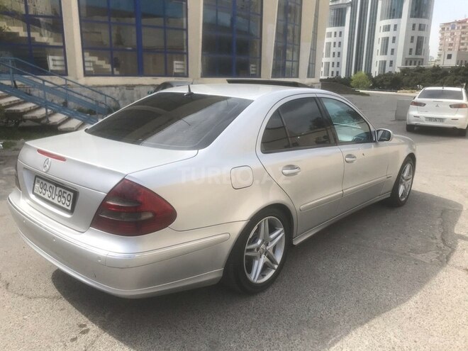 Mercedes E 220 2003, 360,000 km - 2.2 l - Bakı