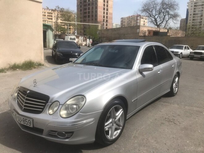 Mercedes E 220 2003, 360,000 km - 2.2 l - Bakı