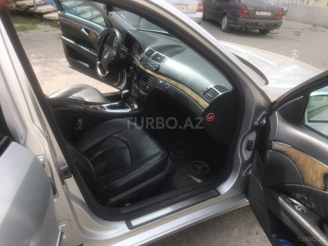 Mercedes E 220 2003, 360,000 km - 2.2 l - Bakı