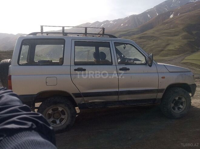 UAZ Patriot 2002, 350,000 km - 2.5 l - Quba