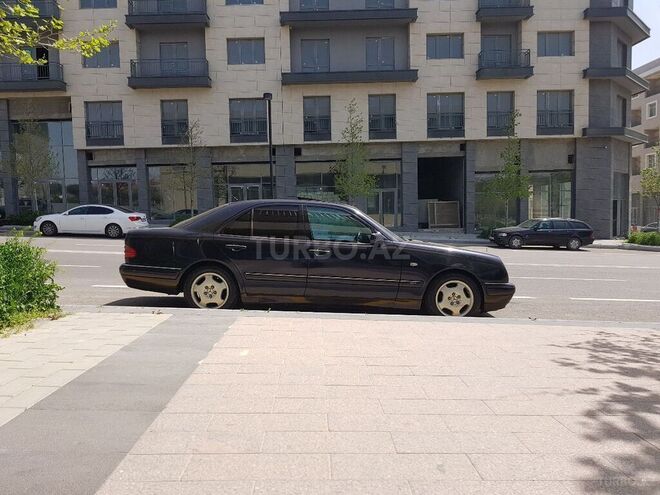 Mercedes E 240 1998, 397,000 km - 2.4 l - Bakı