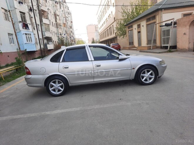 Opel Vectra 1996, 272,000 km - 1.8 l - Sumqayıt