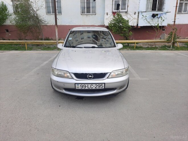 Opel Vectra 1996, 272,000 km - 1.8 l - Sumqayıt