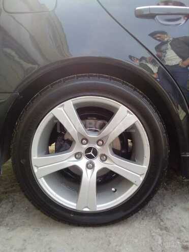 Mercedes E 240 1999, 258,000 km - 2.4 l - Quba