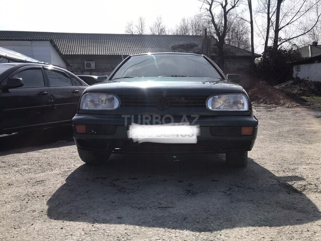 Volkswagen Golf 1997, 160,000 km - 1.8 l - Qəbələ