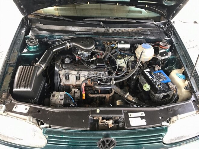 Volkswagen Golf 1997, 160,000 km - 1.8 l - Qəbələ