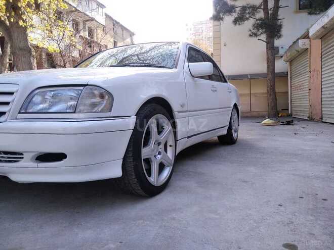 Mercedes C 200 1997, 400,000 km - 2.0 l - Samux