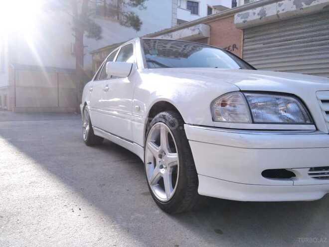 Mercedes C 200 1997, 400,000 km - 2.0 l - Samux