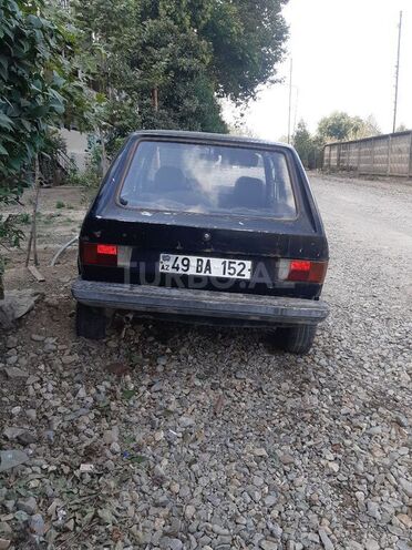 Volkswagen Golf 1979, 123,456 km - 1.8 l - Gəncə