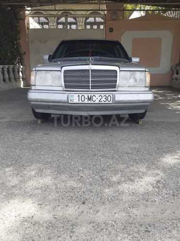 Mercedes E 230 1992, 200,000 km - 2.3 l - Bakı