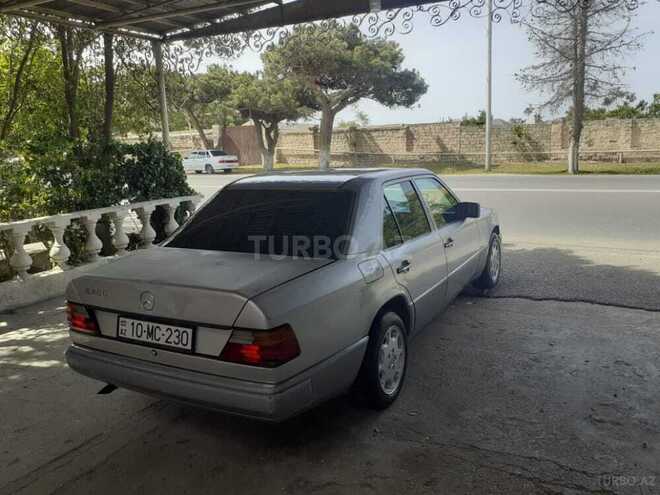 Mercedes E 230 1992, 200,000 km - 2.3 l - Bakı