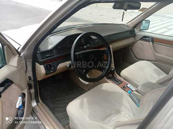 Mercedes E 250 1994, 325,000 km - 2.5 l - Sumqayıt
