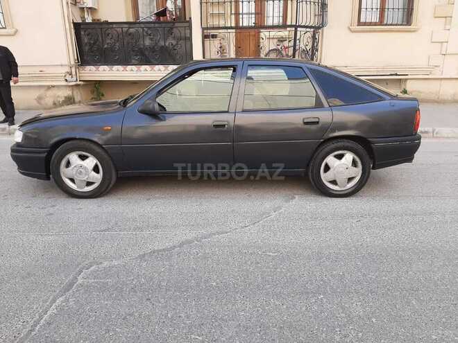 Opel Vectra 1995, 212,121 km - 2.0 l - Bakı