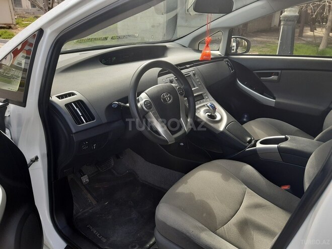 Toyota Prius 2014, 120,000 km - 1.8 l - Bakı