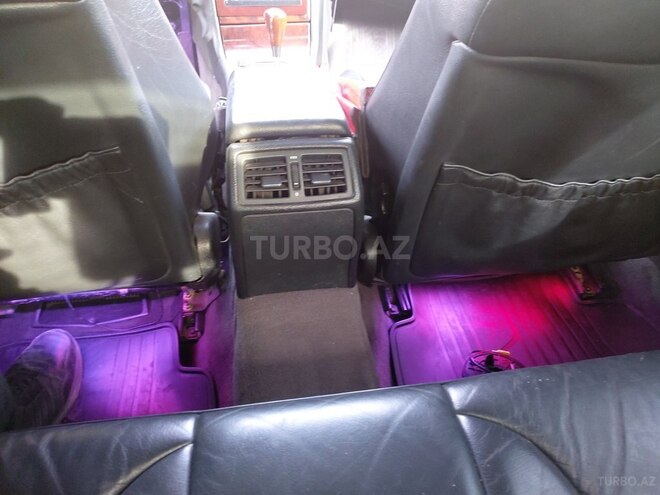 Mercedes E 230 1997, 328,200 km - 2.3 l - Bakı