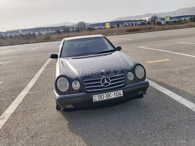 Mercedes E 230 1997, 328,200 km - 2.3 l - Bakı