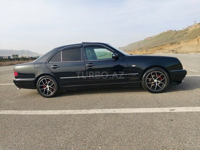 Mercedes E 230 1997, 328,200 km - 2.3 l - Bakı