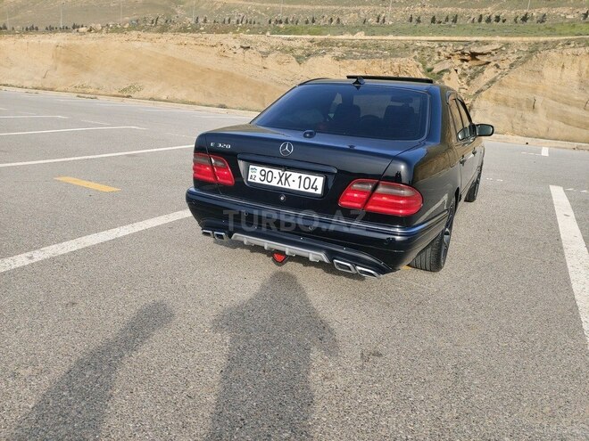 Mercedes E 230 1997, 328,200 km - 2.3 l - Bakı
