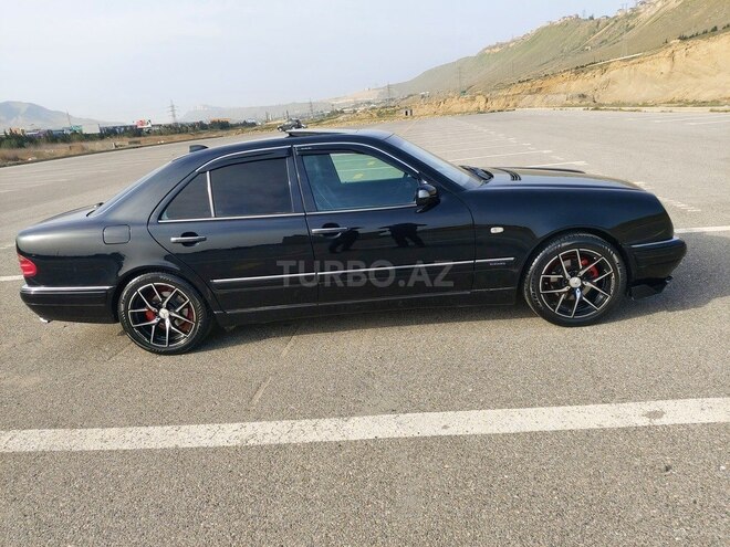 Mercedes E 230 1997, 328,200 km - 2.3 l - Bakı