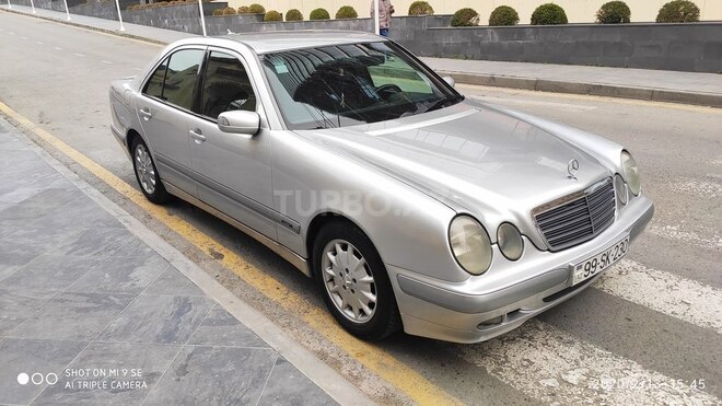 Mercedes E 220 1999, 400,000 km - 2.2 л - Bakı