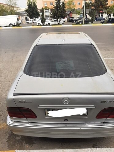 Mercedes E 240 1998, 261,486 km - 2.4 l - Sumqayıt