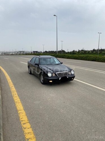 Mercedes E 270 2001, 430,000 km - 2.7 l - Bakı