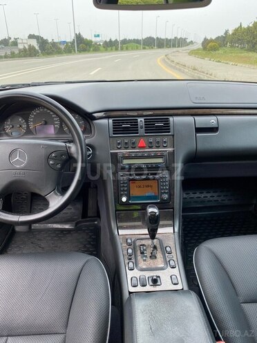 Mercedes E 270 2001, 430,000 km - 2.7 l - Bakı