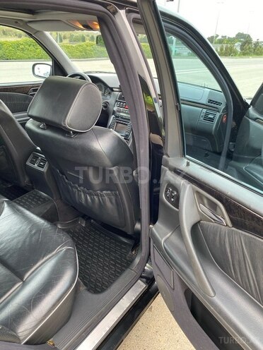 Mercedes E 270 2001, 430,000 km - 2.7 l - Bakı