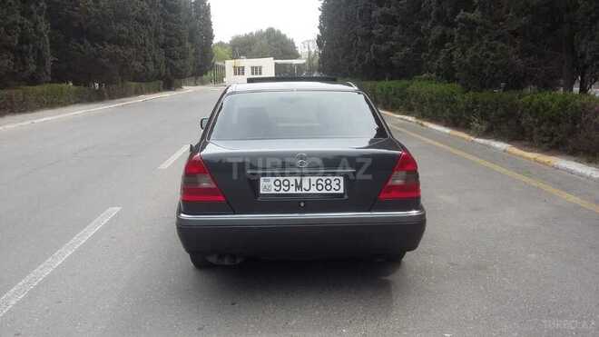 Mercedes C 220 1996, 215,000 km - 2.2 l - Sumqayıt