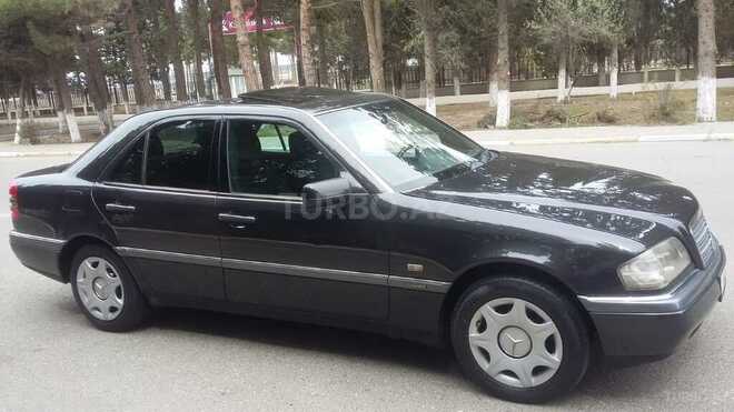 Mercedes C 220 1996, 215,000 km - 2.2 l - Sumqayıt
