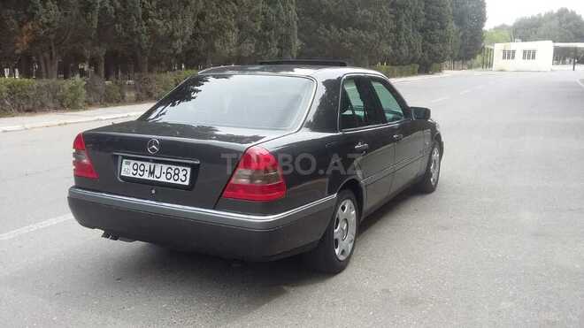 Mercedes C 220 1996, 215,000 km - 2.2 l - Sumqayıt