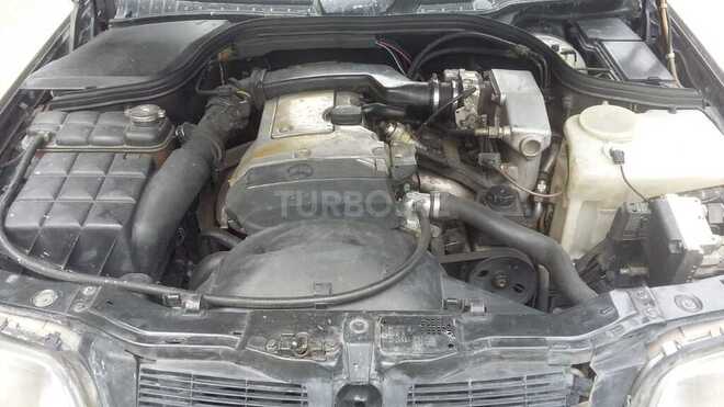 Mercedes C 220 1996, 215,000 km - 2.2 l - Sumqayıt