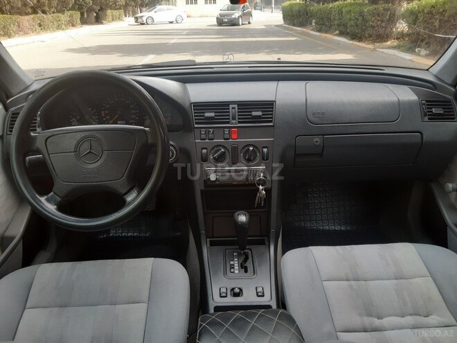 Mercedes C 180 1995, 235,000 km - 1.8 л - Sumqayıt