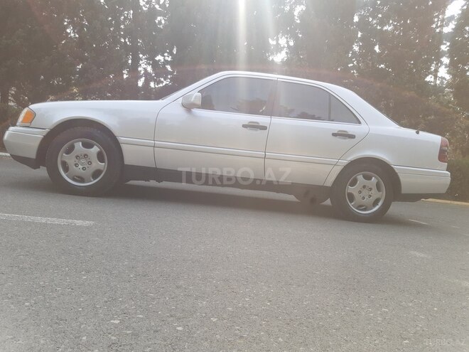 Mercedes C 180 1995, 235,000 km - 1.8 л - Sumqayıt