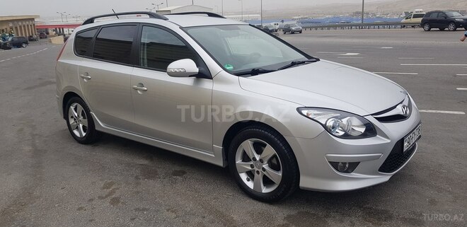 Hyundai i30 2011, 240,000 km - 1.6 л - Bakı