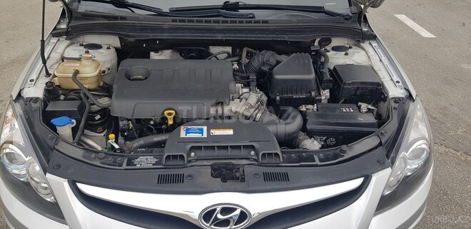 Hyundai i30 2011, 240,000 km - 1.6 л - Bakı