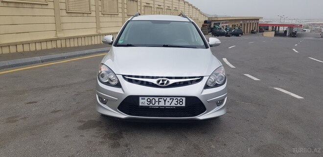 Hyundai i30 2011, 240,000 km - 1.6 л - Bakı