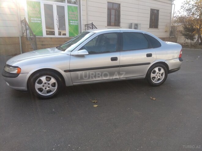 Opel Vectra 1999, 450,000 km - 2.0 l - Bakı