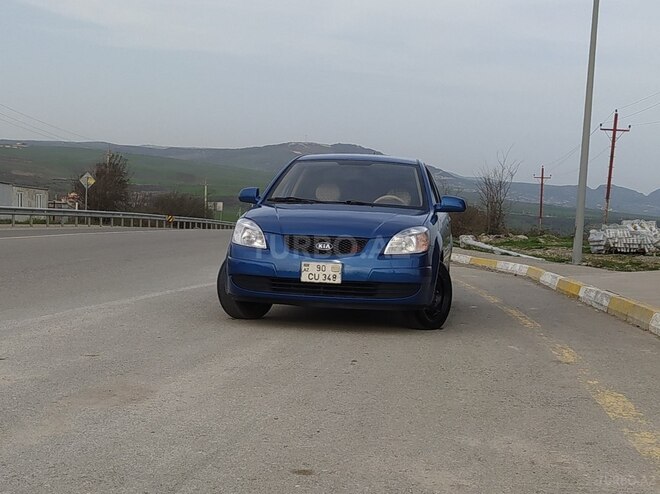 Kia Rio 2008, 385,000 km - 1.4 l - Şamaxı