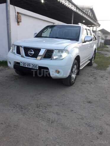 Nissan Navara 2012, 194,000 km - 2.5 л - Salyan