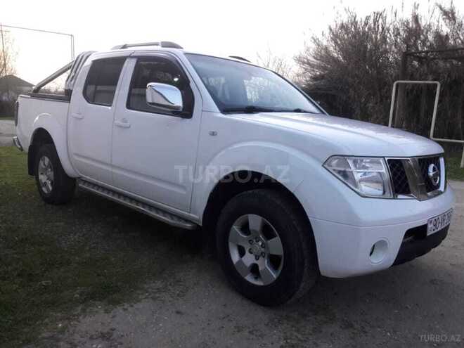 Nissan Navara 2012, 194,000 km - 2.5 л - Salyan