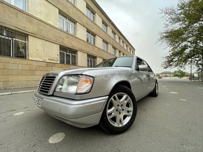 Mercedes E 220 1994, 594,000 km - 2.2 l - Bakı