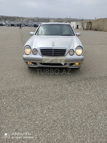 Mercedes E 240 2001, 274,000 km - 2.4 л - Bakı