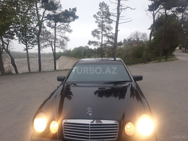 Mercedes E 230 1995, 325,000 km - 2.3 л - Quba