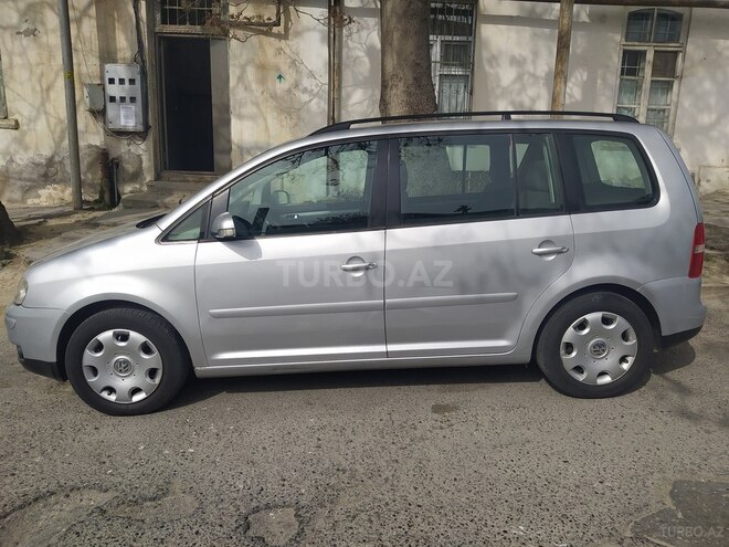 Volkswagen Touran 2005, 320,800 km - 1.6 l - Bakı